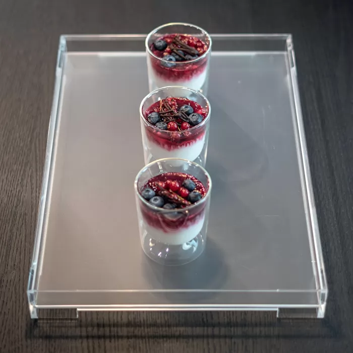 Guzzini Essence tray 32x23x5 cm clear