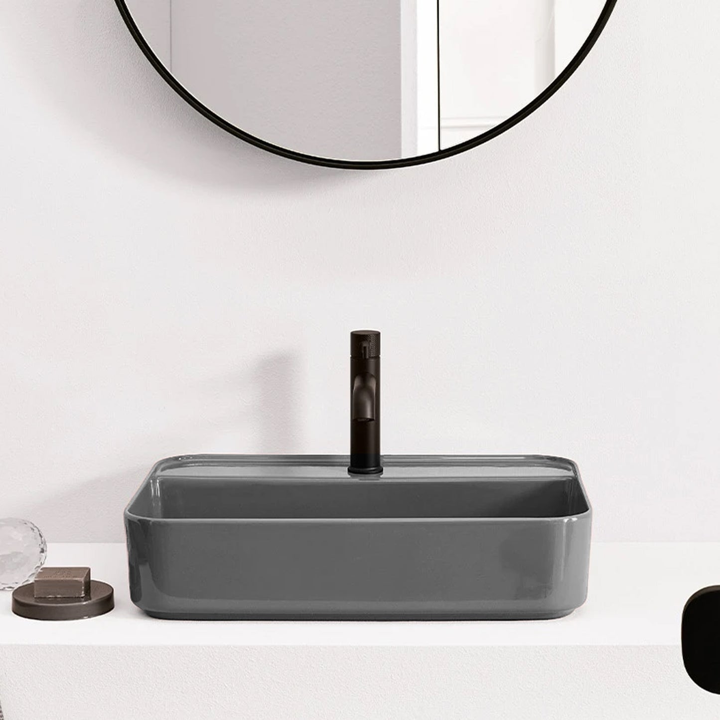 Cielo Shui Comfort Rectangular Washbasin with tap platform