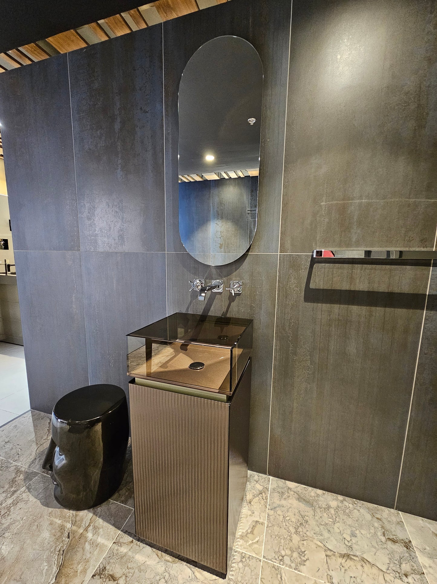 Artelinea PLISSE base unit RH bronze + BPL40 basin + ATOLLO mirror with LED diffusion AL590